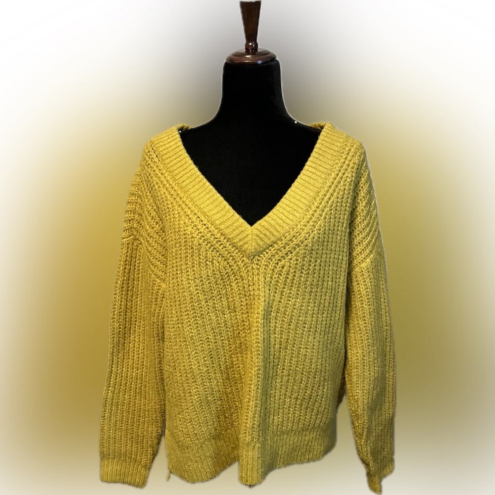 Lucky Brand Mustard V-Neck Sweater size M